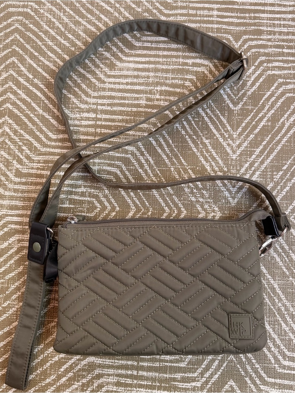 HKWP Quilted Crossbody Bag Olive Green Nylon Travel Organizer Purse